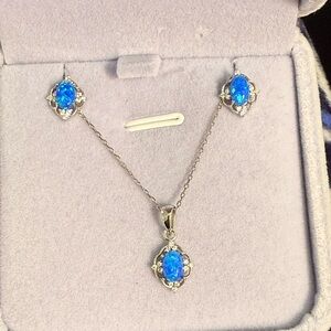 Solid Sterling Silver 925 Opal Pendant With Earrings Set